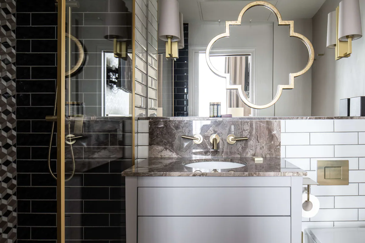 16256-137095-f70499142_3xl